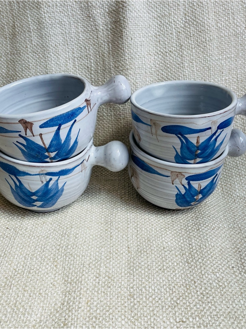 (4) Kentucky Clay Handcrafted White Ceramic Cups Bowls with Blue Floral Design